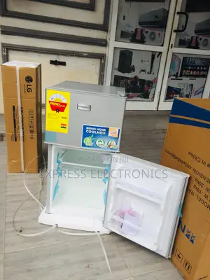 Fast Top Freezer Nasco Double Door Fridge Mass-120fl.