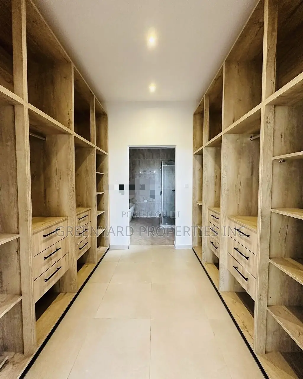4bdrm House in Lakeside for sale