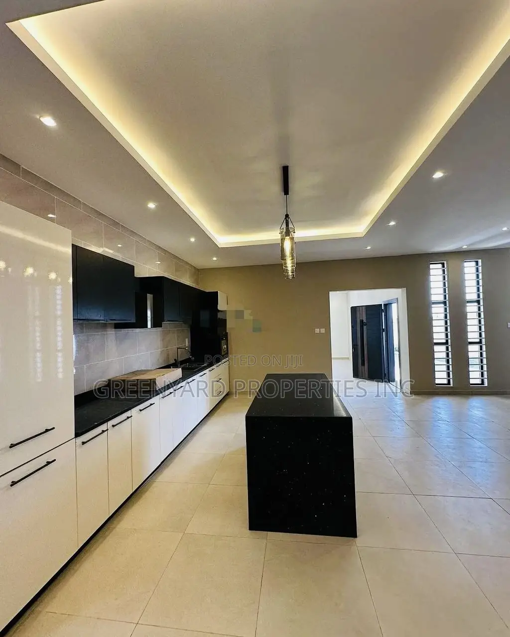 4bdrm House in Lakeside for sale