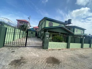 5bdrm House in 5 Bedroom House, Tema Metropolitan for rent