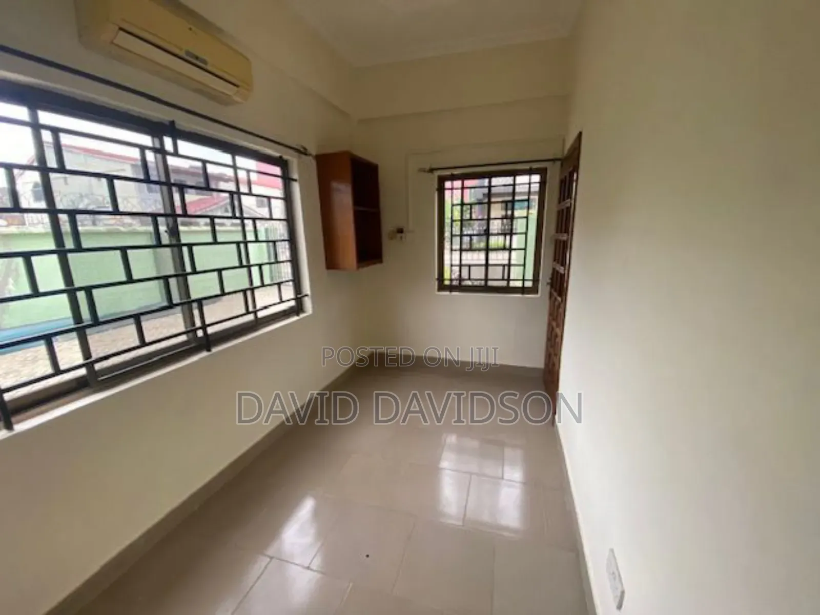 5bdrm House in 5 Bedroom House, Tema Metropolitan for rent