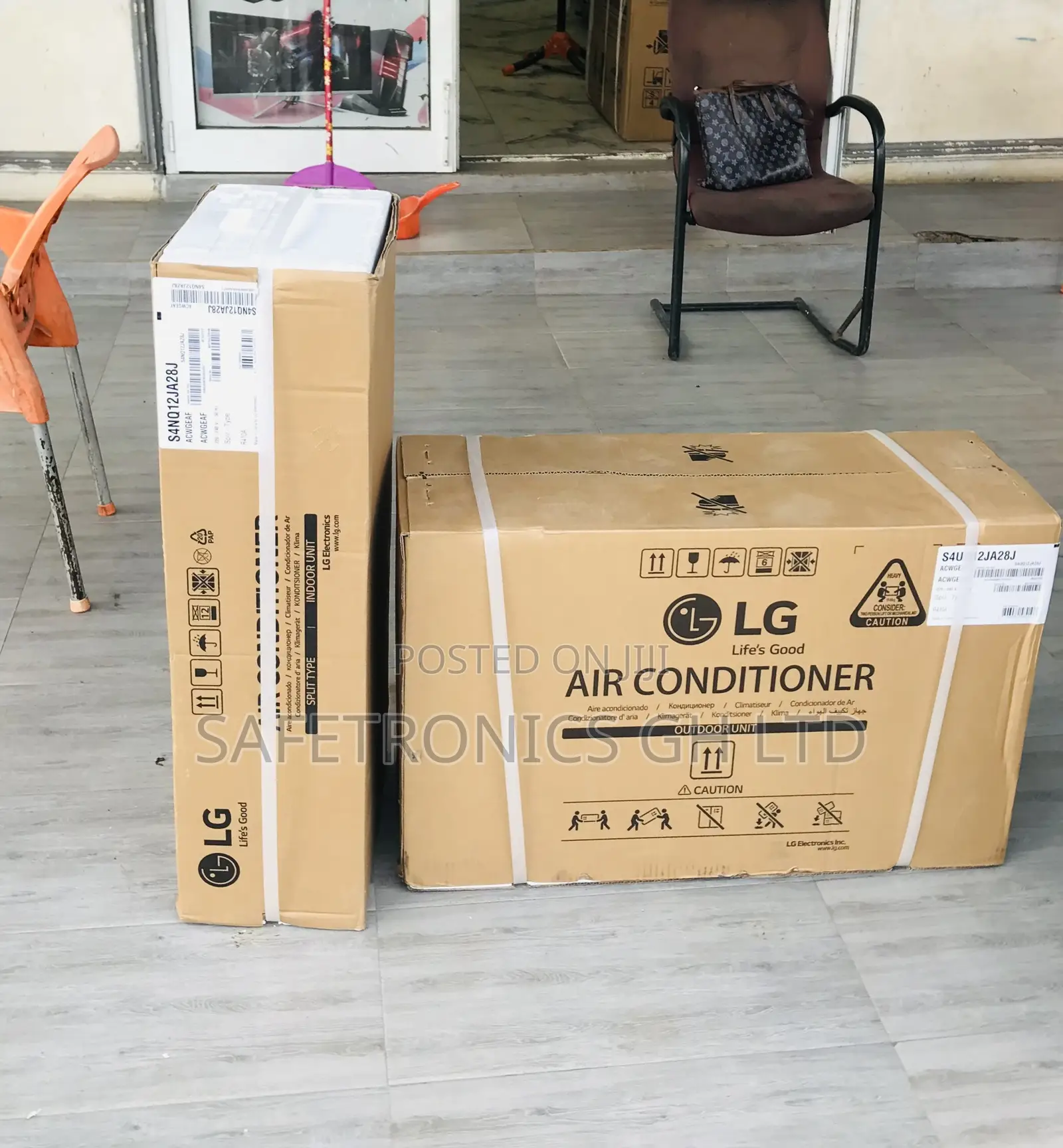Brand New R410 Gas LG White No-Inverter 1.5hp AC