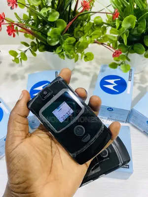 New Motorola RAZR V3 Black