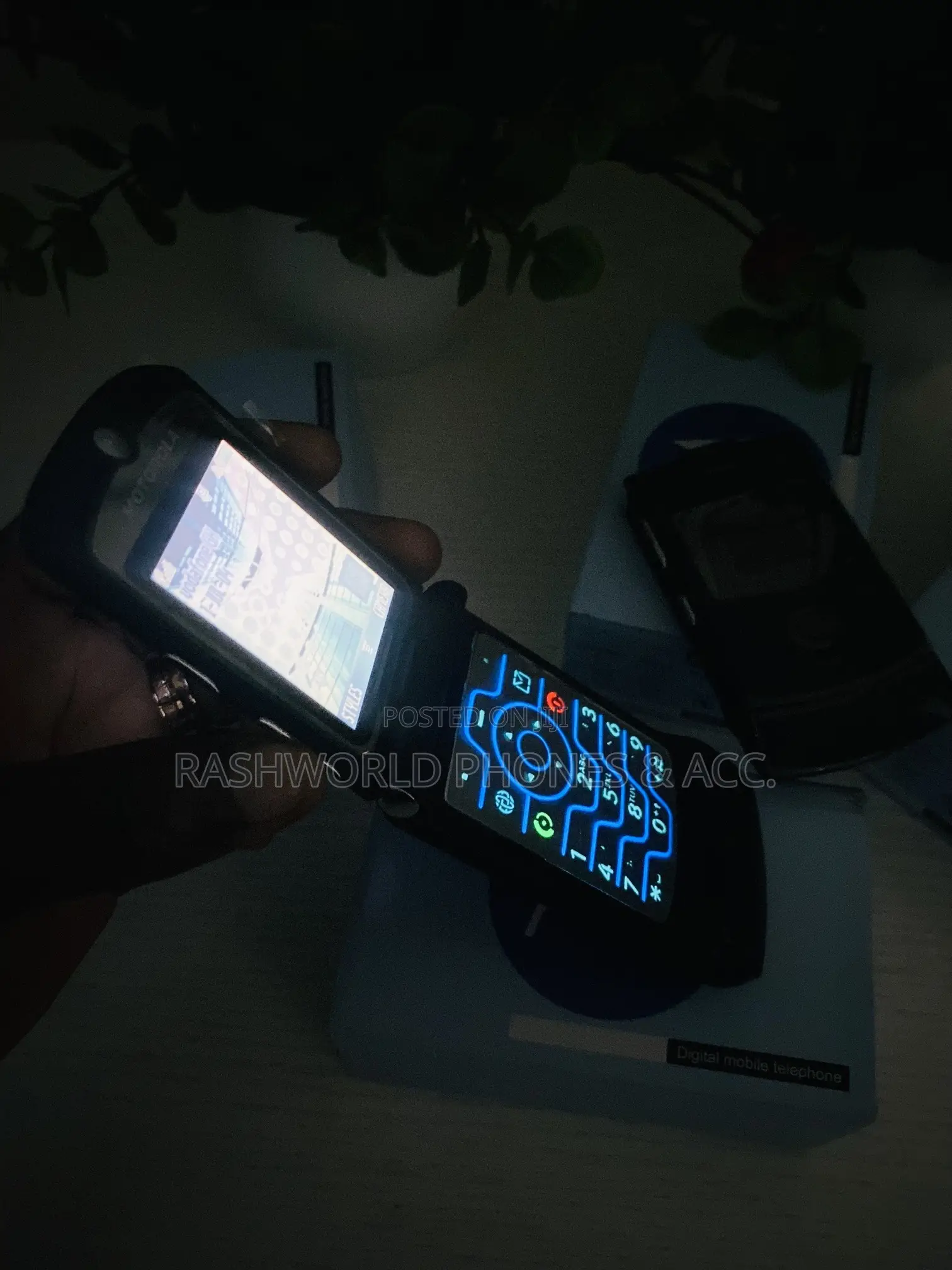 New Motorola RAZR V3 Black