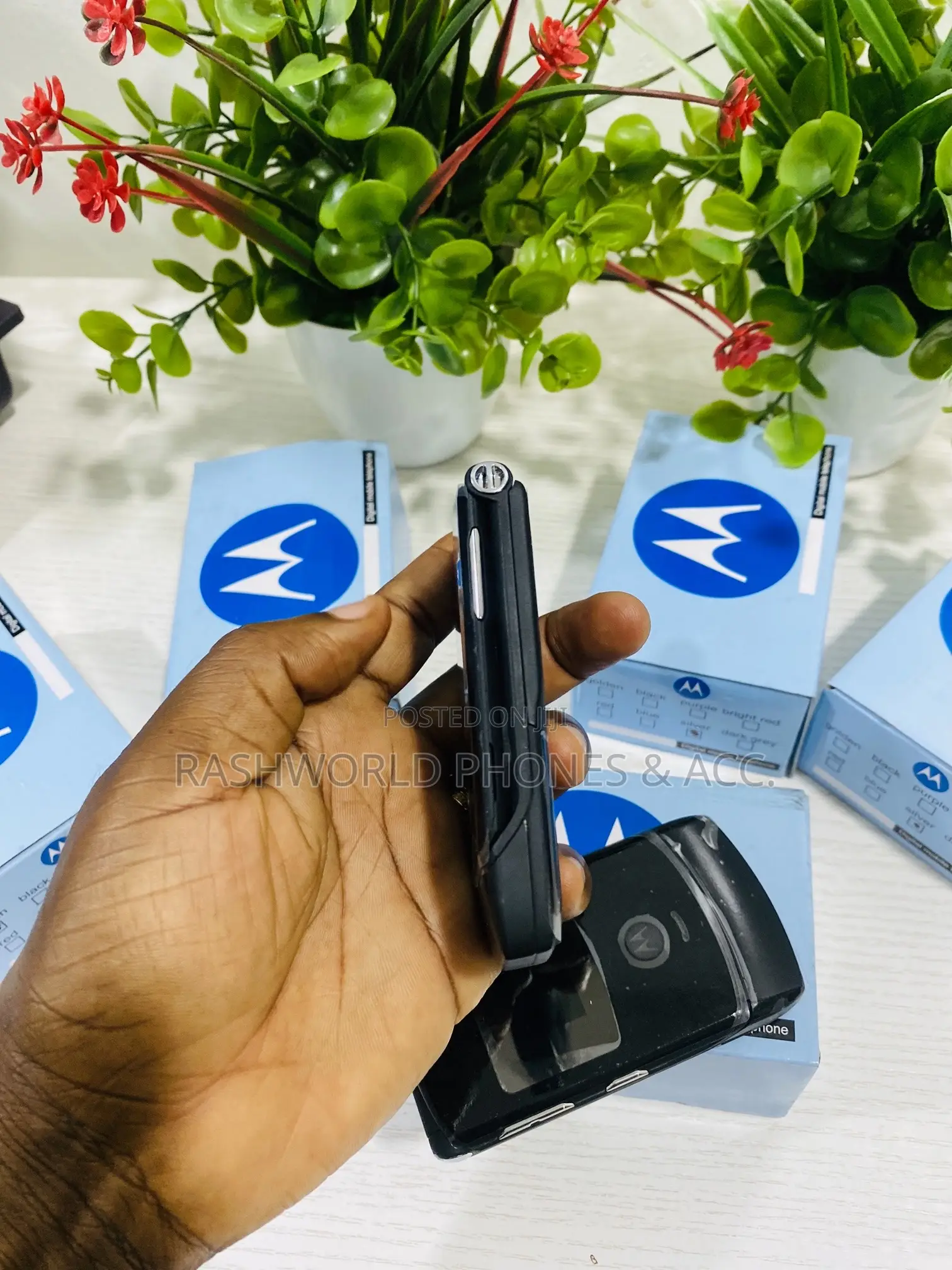 New Motorola RAZR V3 Black