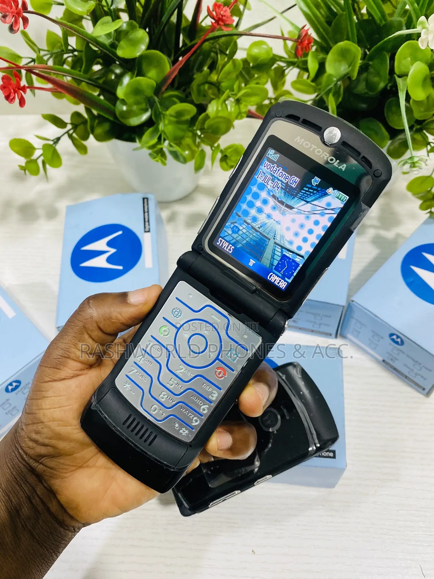 New Motorola RAZR V3 Black