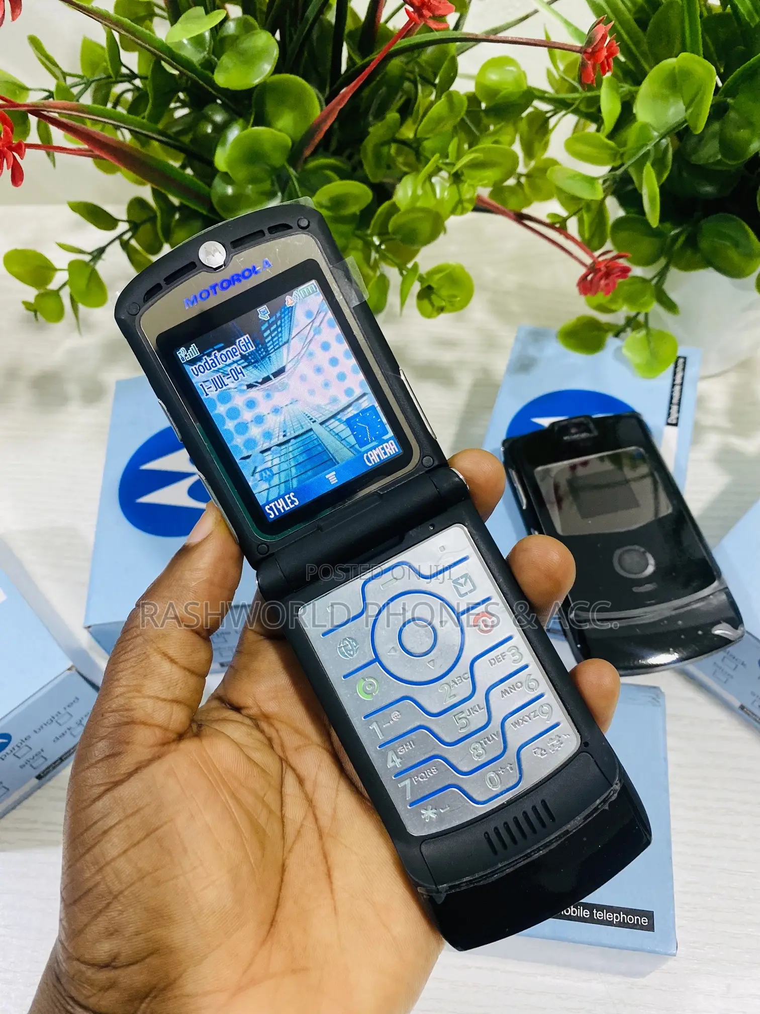 New Motorola RAZR V3 Black