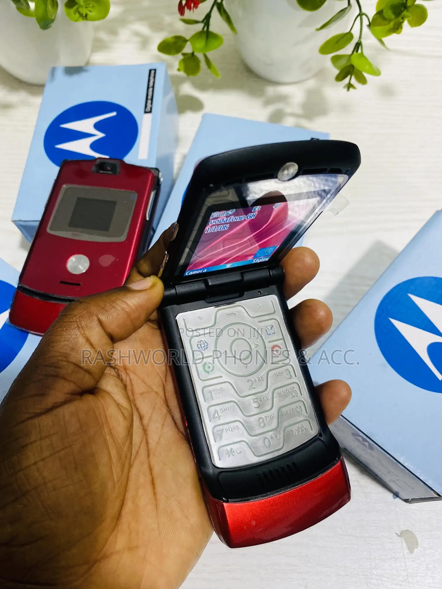 New Motorola RAZR V3 Red