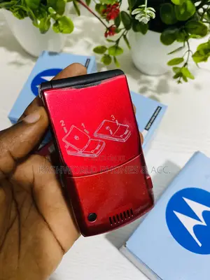 New Motorola RAZR V3 Red