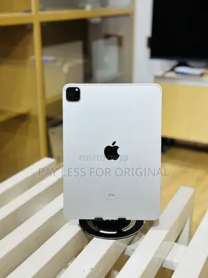 Apple iPad Pro 11 (2022) 256 GB Silver