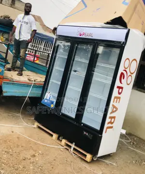 Available 3 Doors Display Glass PVC-150 Pearl Fridge 
