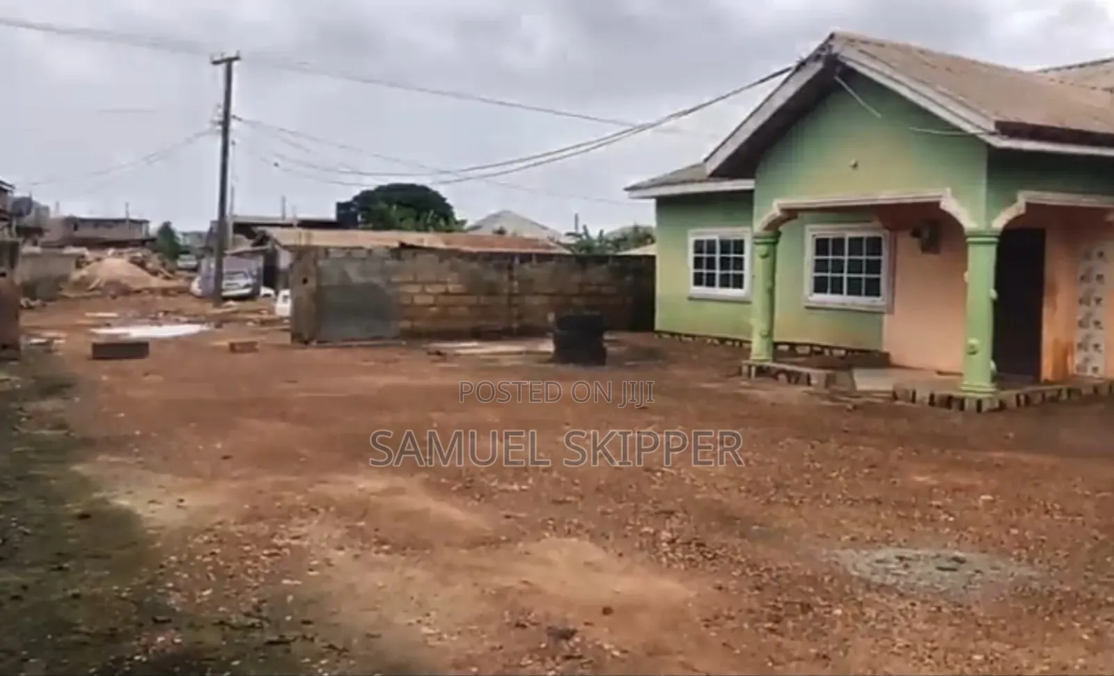 3bdrm Apartment in School Junction for sale