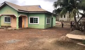 3bdrm Apartment in School Junction for sale