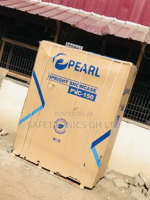 Durable 3 Doors Display Glass Pearl PVC-150 Fridge 