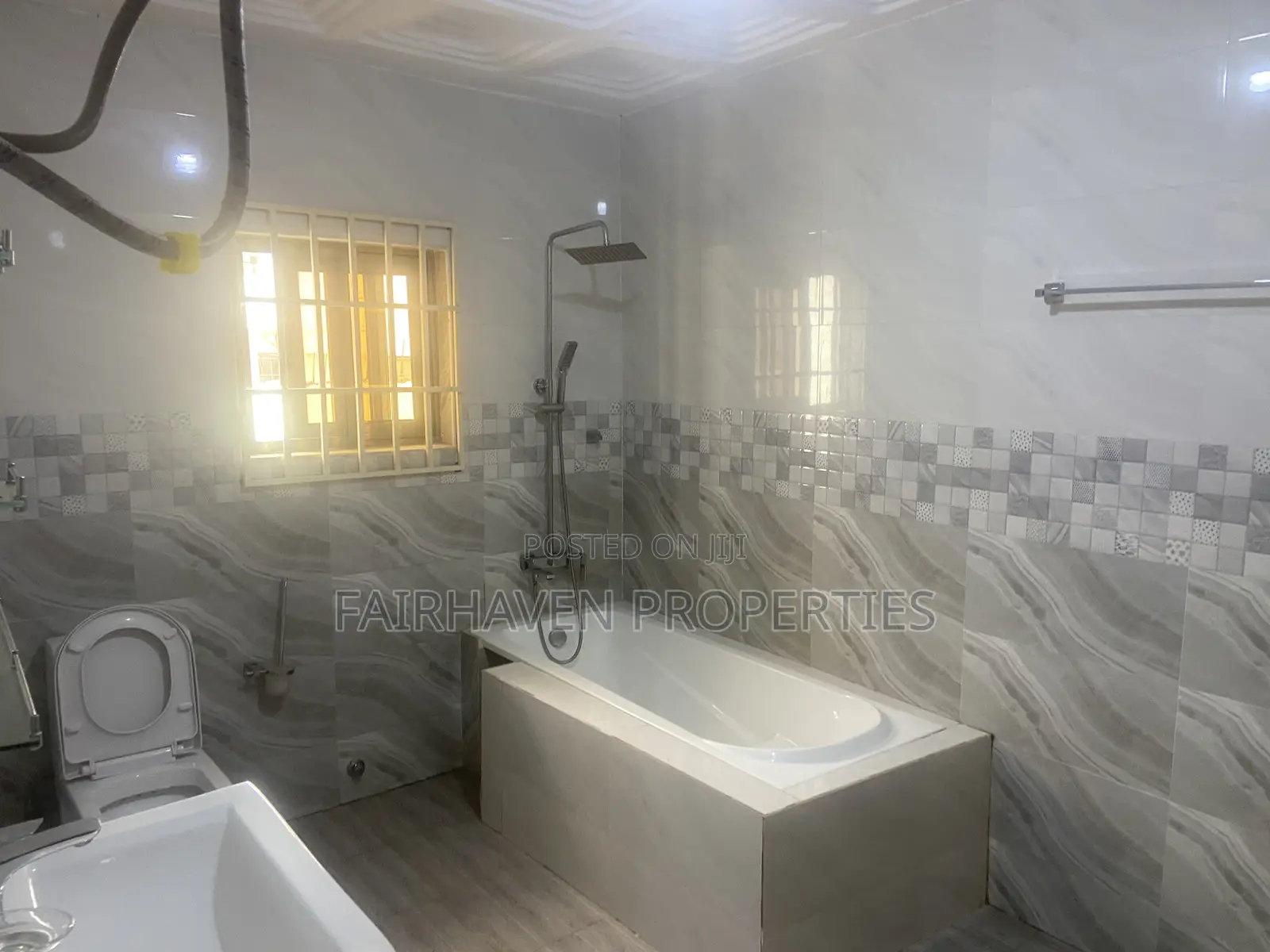3bdrm House in Bushroad, Teshie for rent