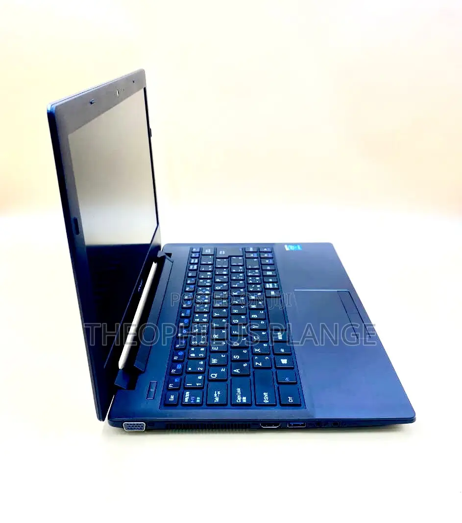 New Laptop 8GB Intel Core I5 SSD 256GB