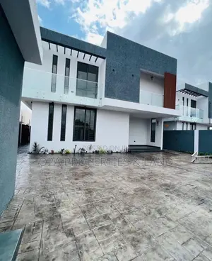 4bdrm House in Oyarifa, Ghana Flag for sale