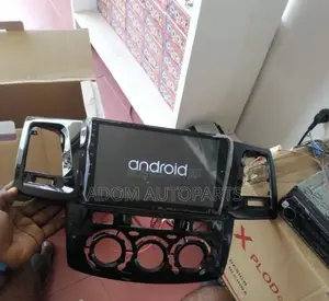 Photo - Toyota Hilux Fortuner Android Tape Screen