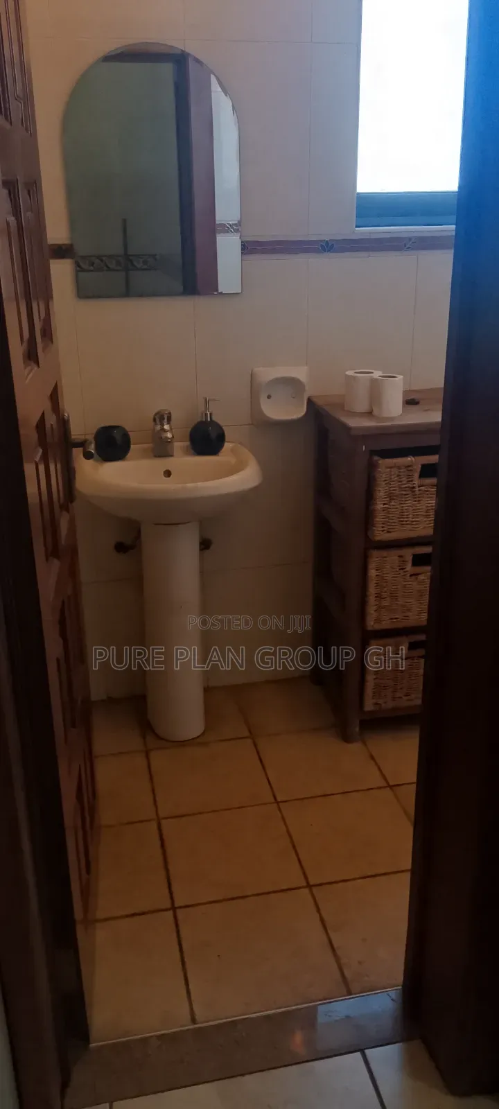 Furnished 1bdrm Apartment in Abelemkpe, Lincoln School Area for rent