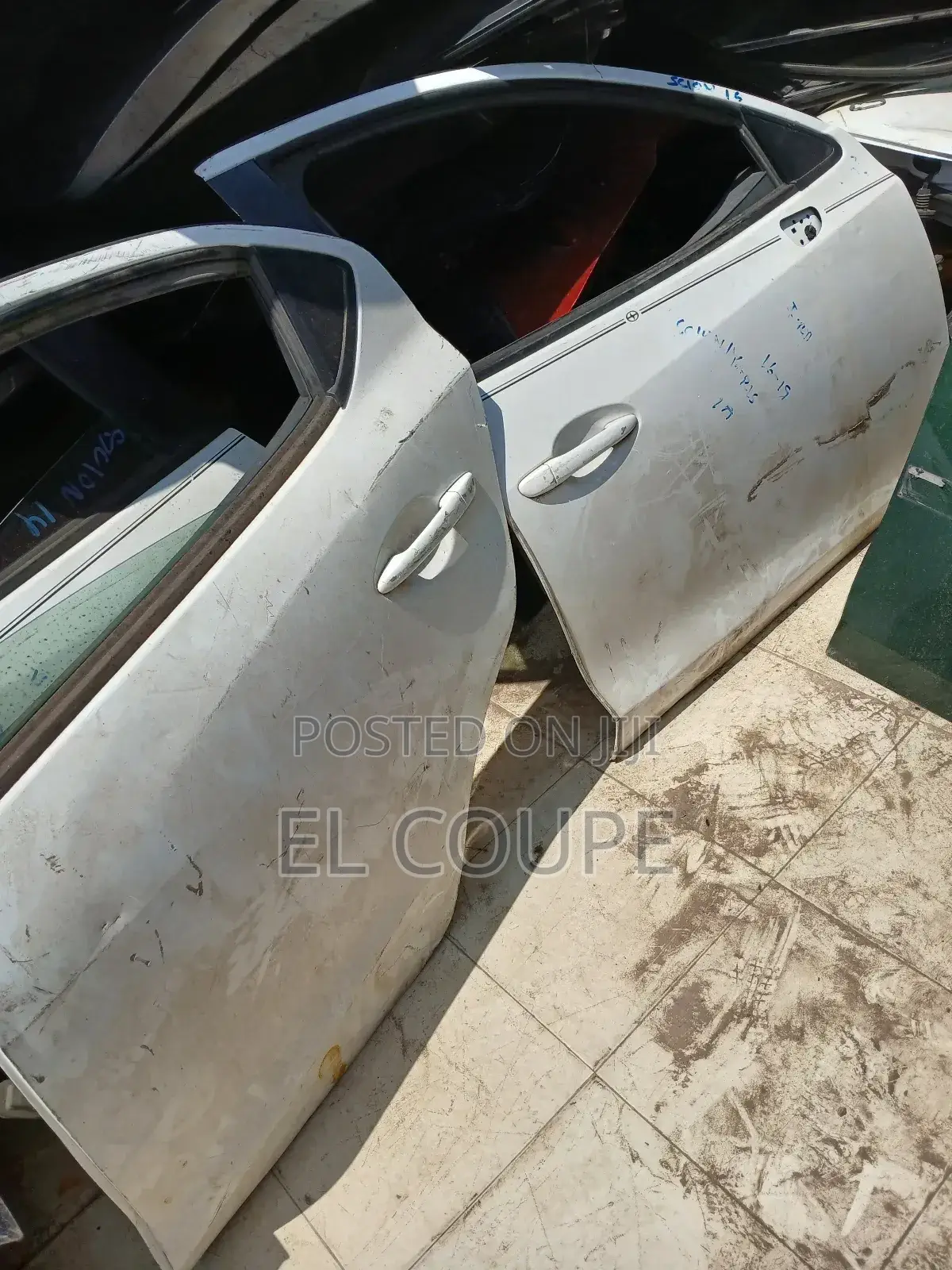 Yaris IA Door