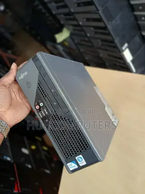 Desktop Computer Fujitsu Esprimo D757/E85+ 4GB Intel Pentium HDD 250GB