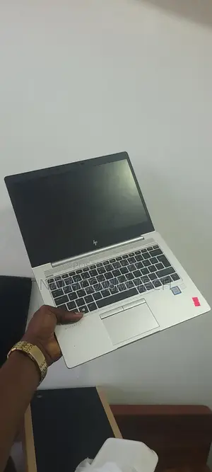 Laptop HP EliteBook 830 G6 8GB Intel Core i5 SSD 256GB