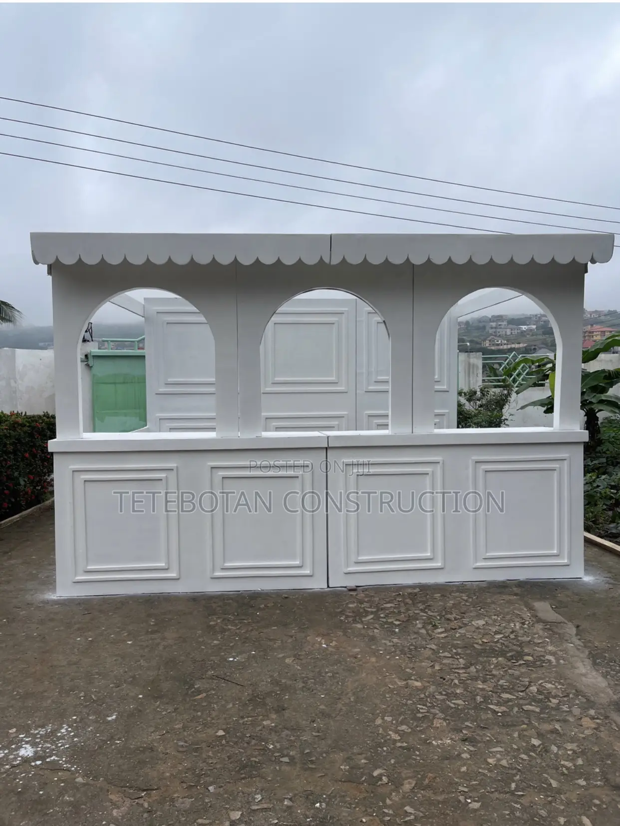 Foldable Wooden Shop / Table / Showcase Stand