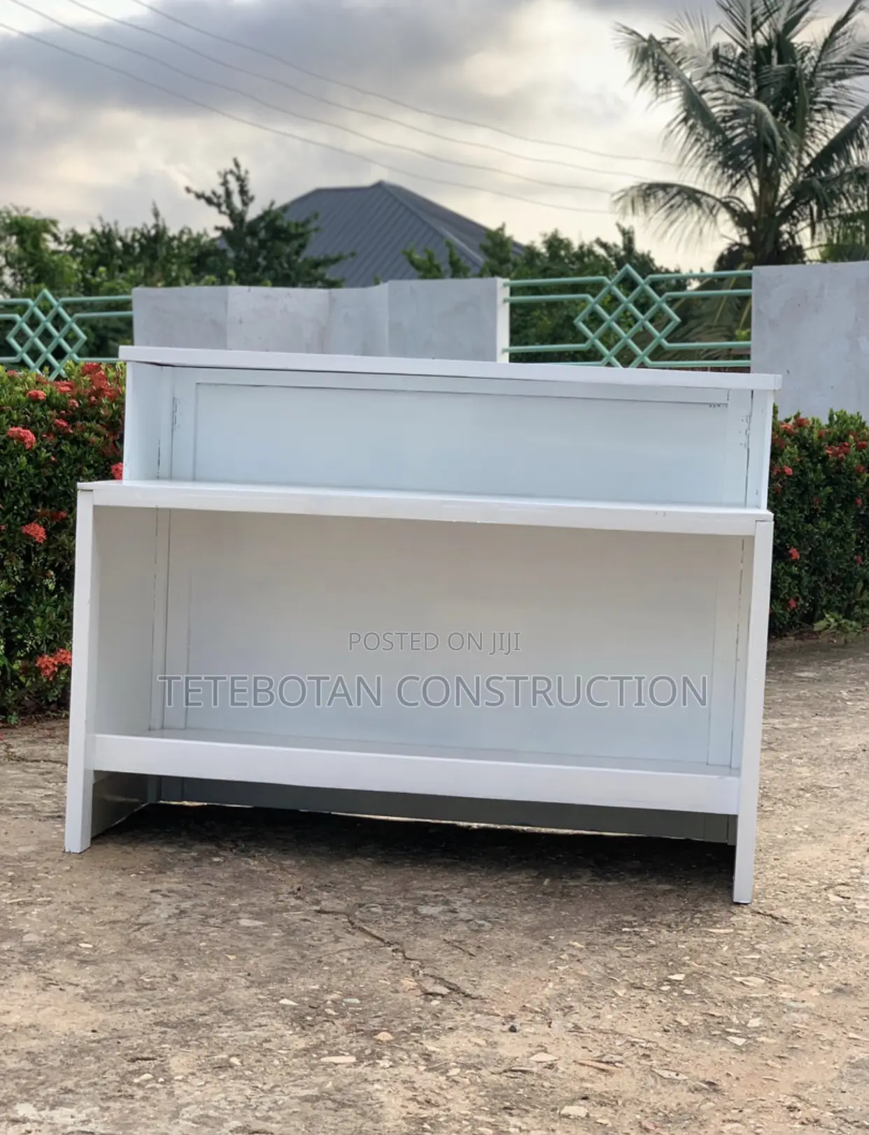 Foldable Wooden Shop / Table / Showcase Stand