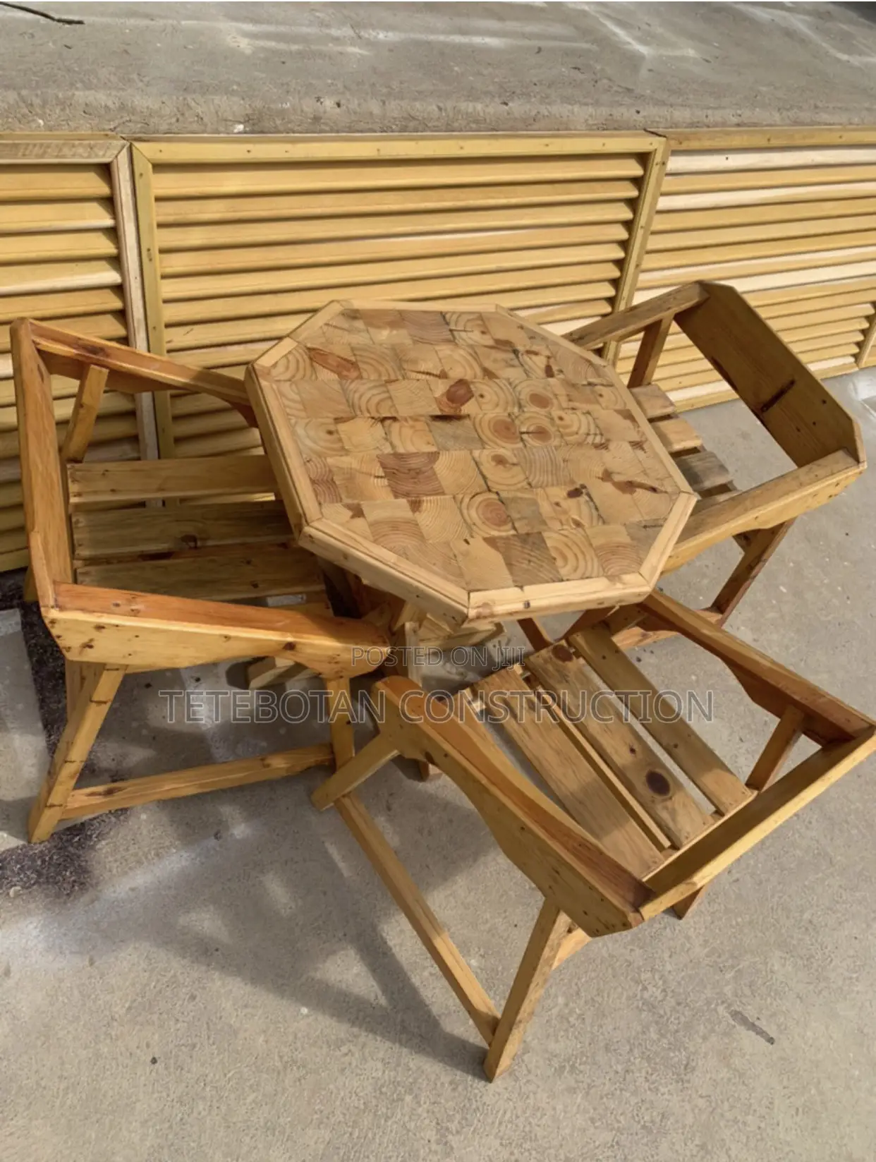 Foldable Wooden Shop / Table / Showcase Stand