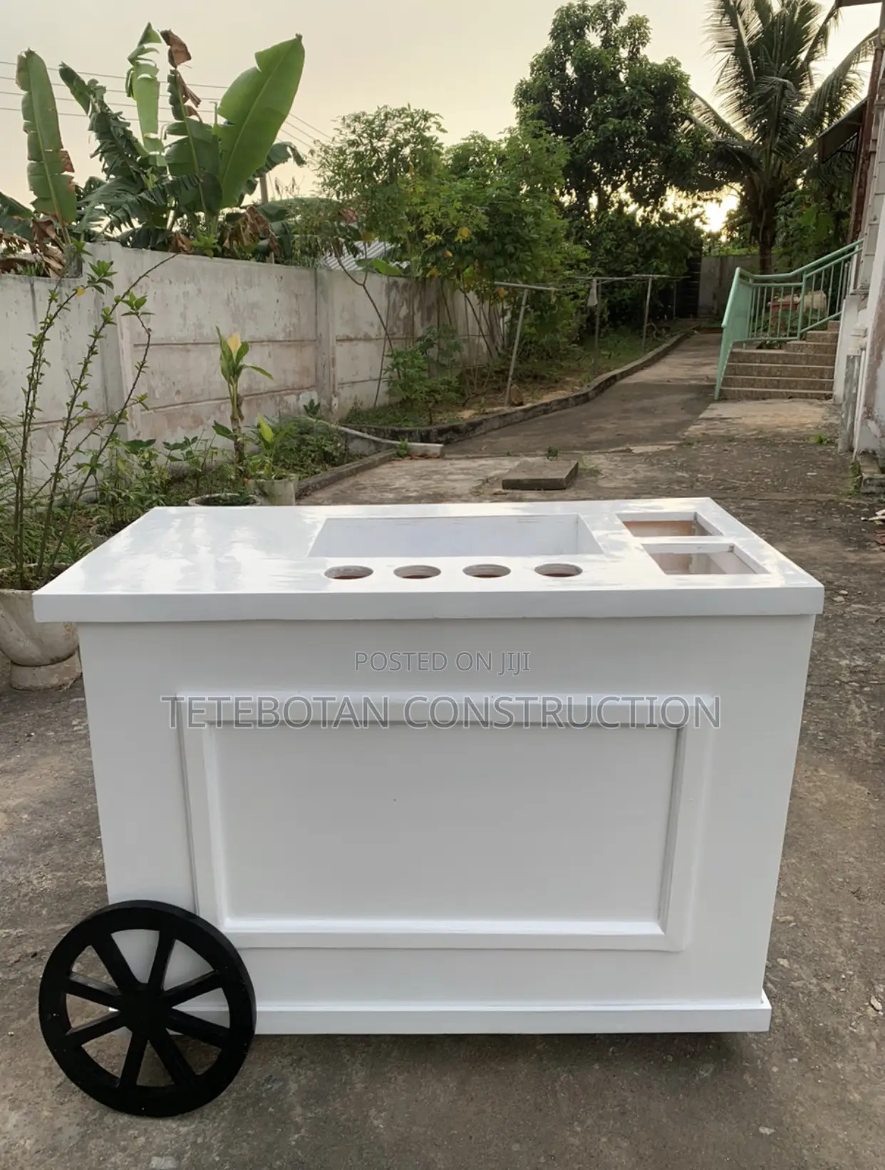 Foldable Wooden Shop / Table / Showcase Stand
