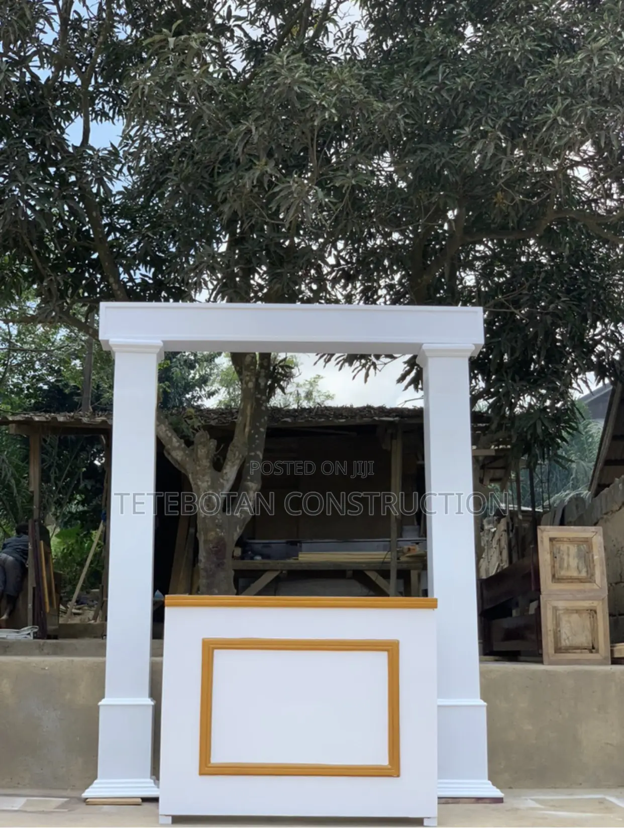 Foldable Wooden Shop / Table / Showcase Stand