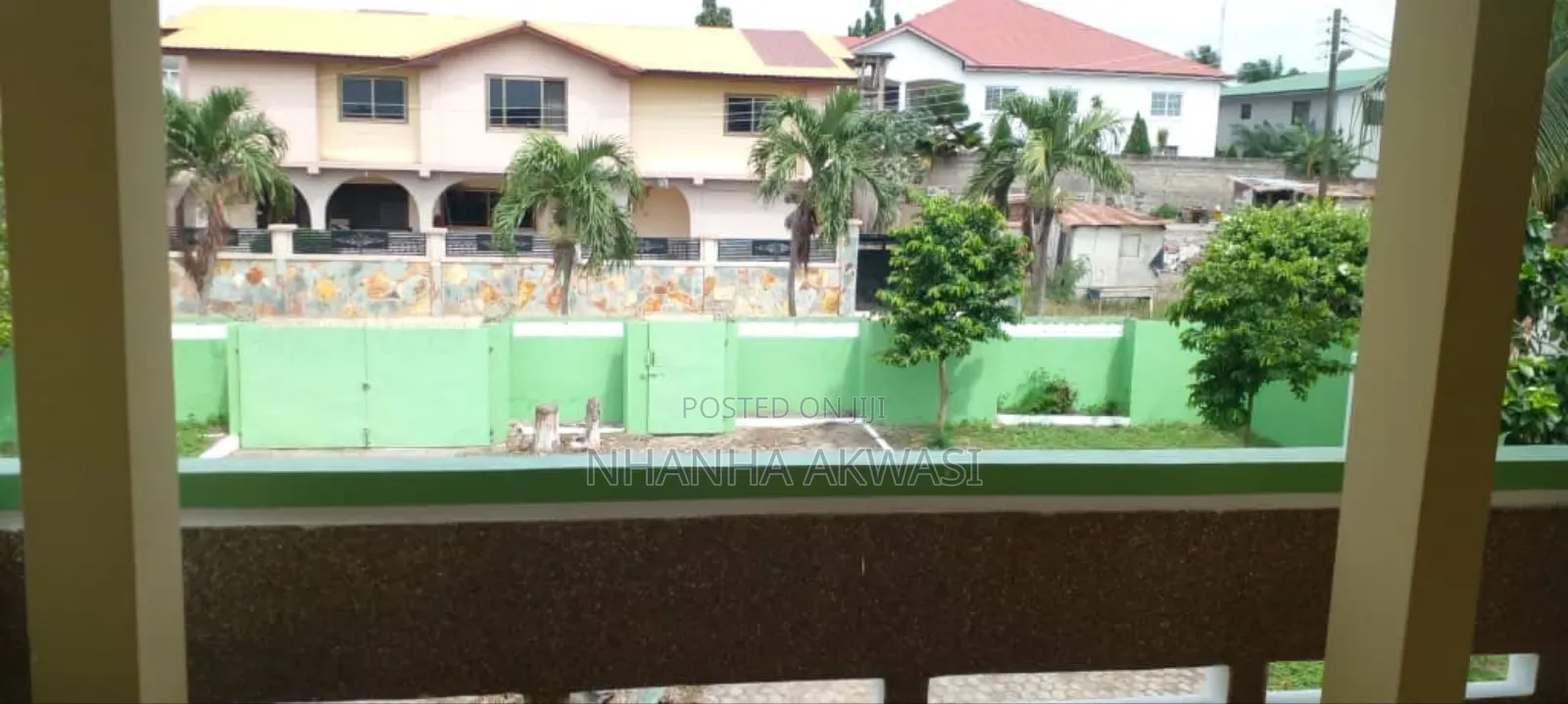 4bdrm House in Community 12, Tema Metropolitan for rent