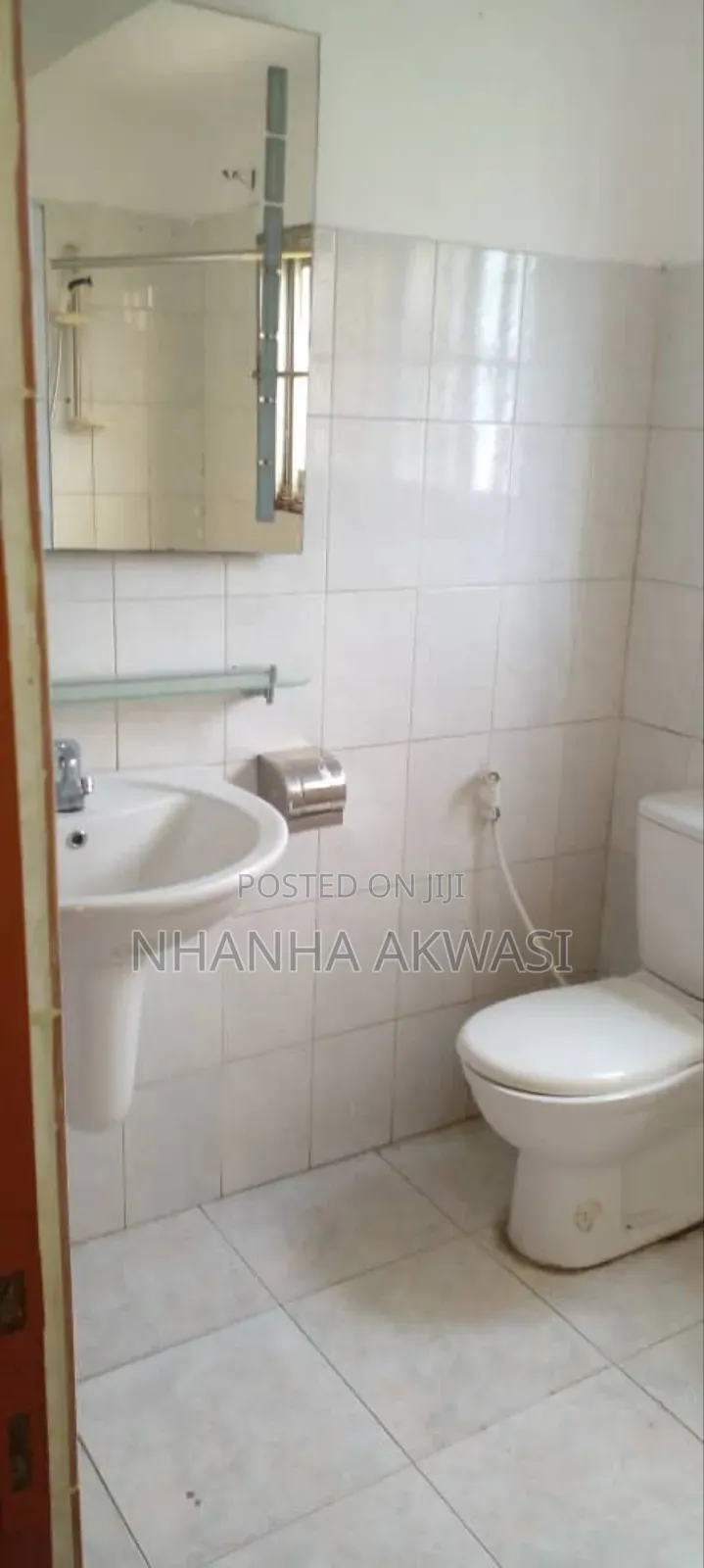 4bdrm House in Community 12, Tema Metropolitan for rent