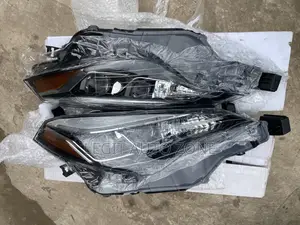 Toyota Corolla 2017,2018, Headlight