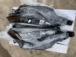 Toyota Corolla 2017,2018, Headlight