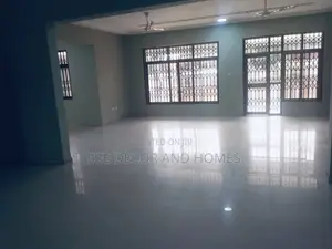 4bdrm Apartment in Bee Decor And Homes, Dzorwulu for rent