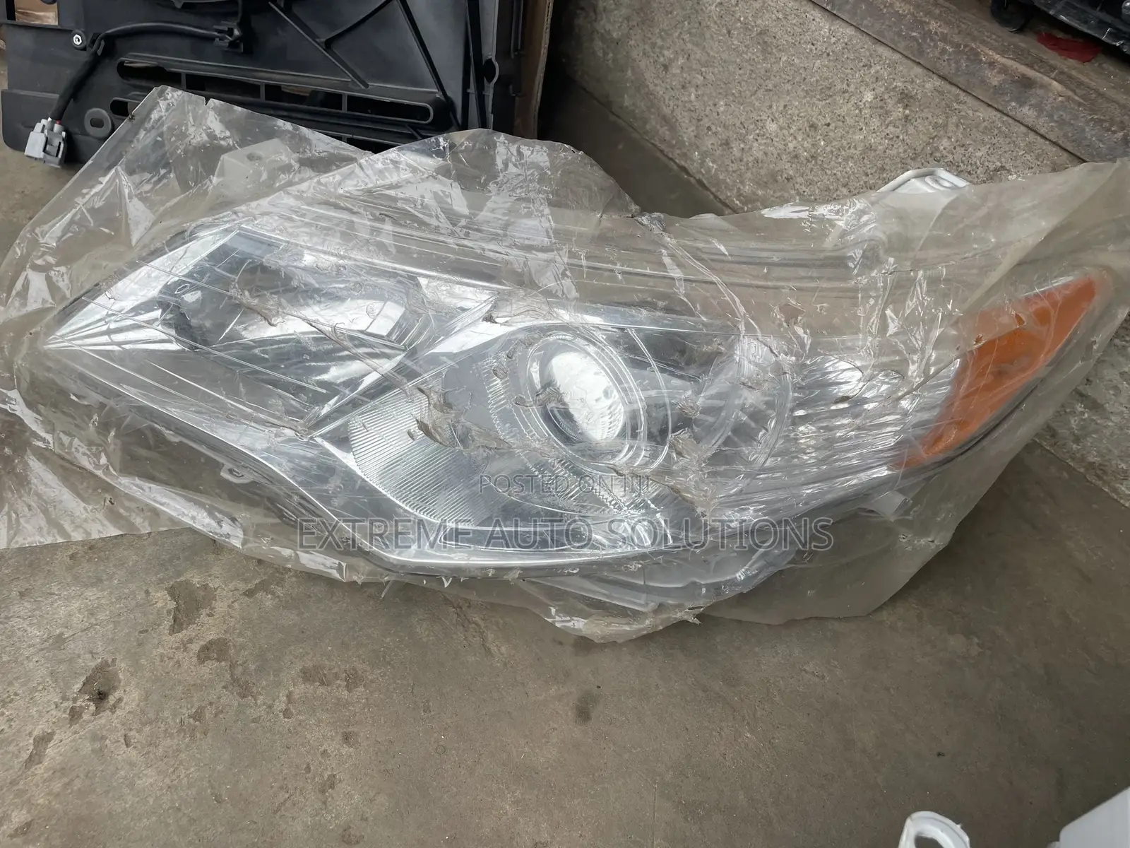 Toyota Camry 2013 Headlights