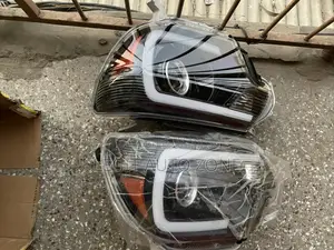 Tacoma 2012,2014 Spec Headlights