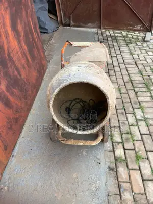 Mini Electric Concrete Mixer Uk Used and Works Well
