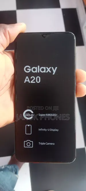 Samsung Galaxy A20 64 GB Black