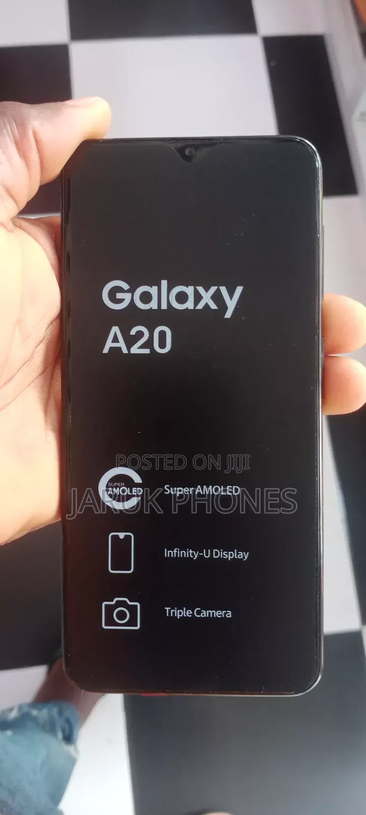 Samsung Galaxy A20 64 GB Black