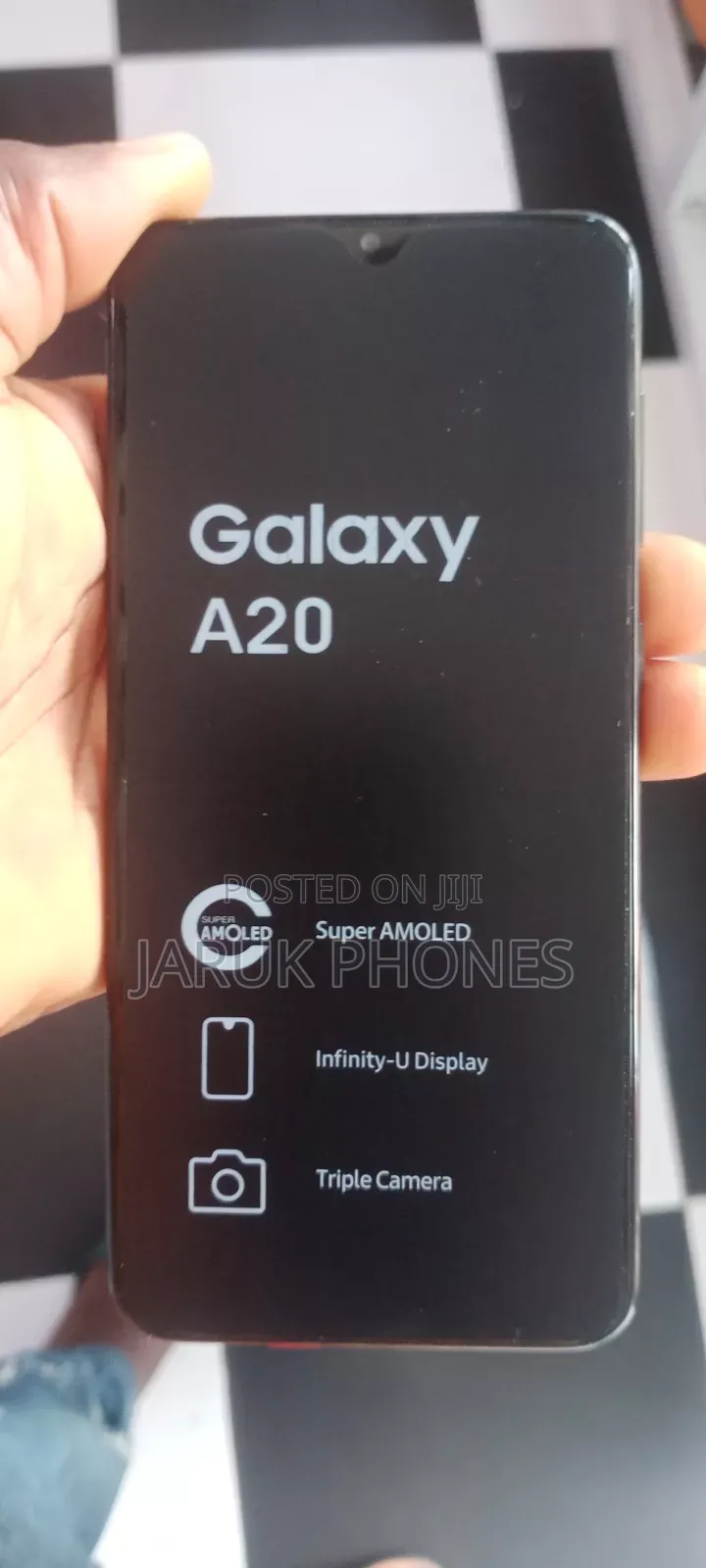 Samsung Galaxy A20 64 GB Black