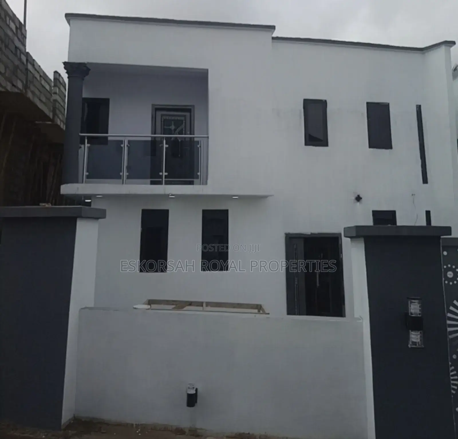 3bdrm House in Kwabenya for sale