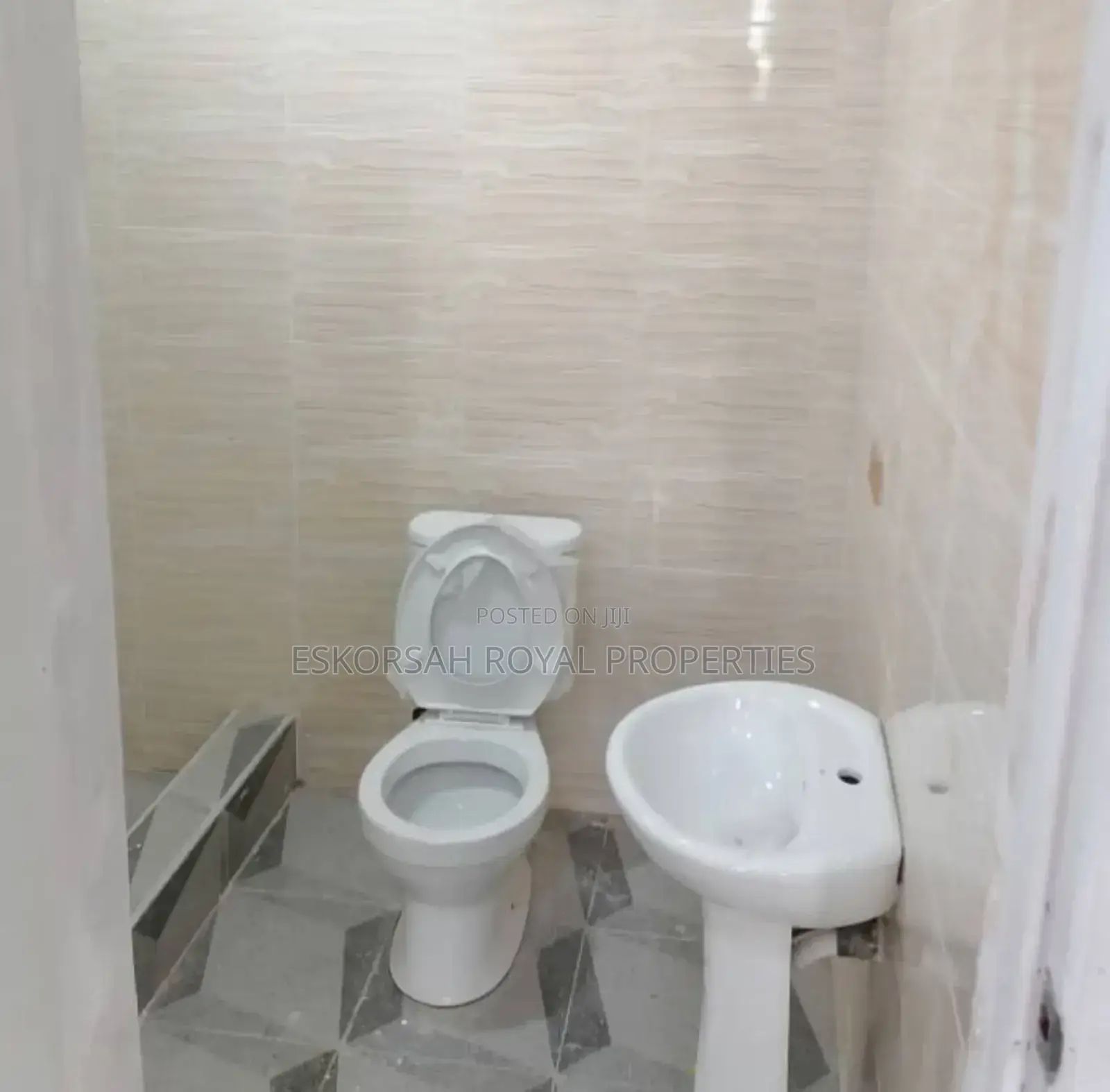 3bdrm House in Kwabenya for sale