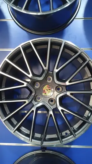 Porsche Rim 20 . Alloy 7075