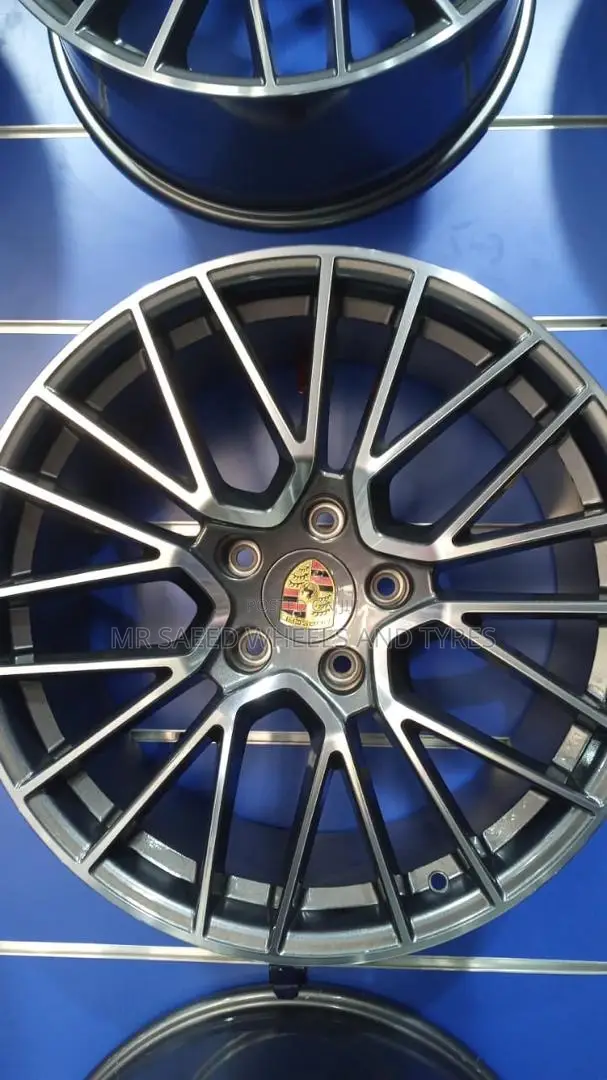 Porsche Rim 20 . Alloy 7075