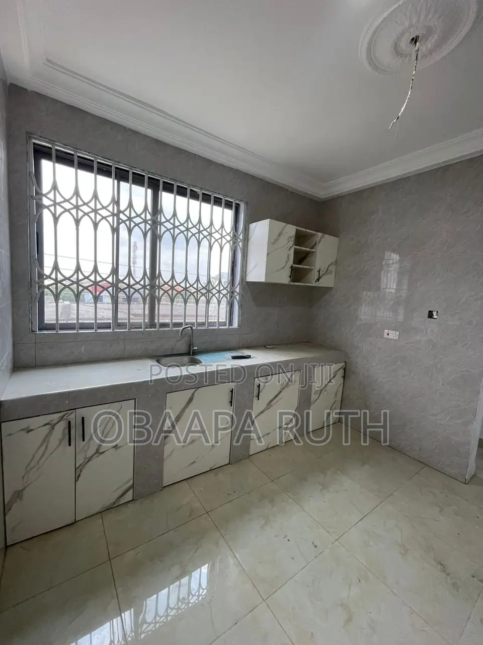 3bdrm Apartment in Adjiriganor for rent