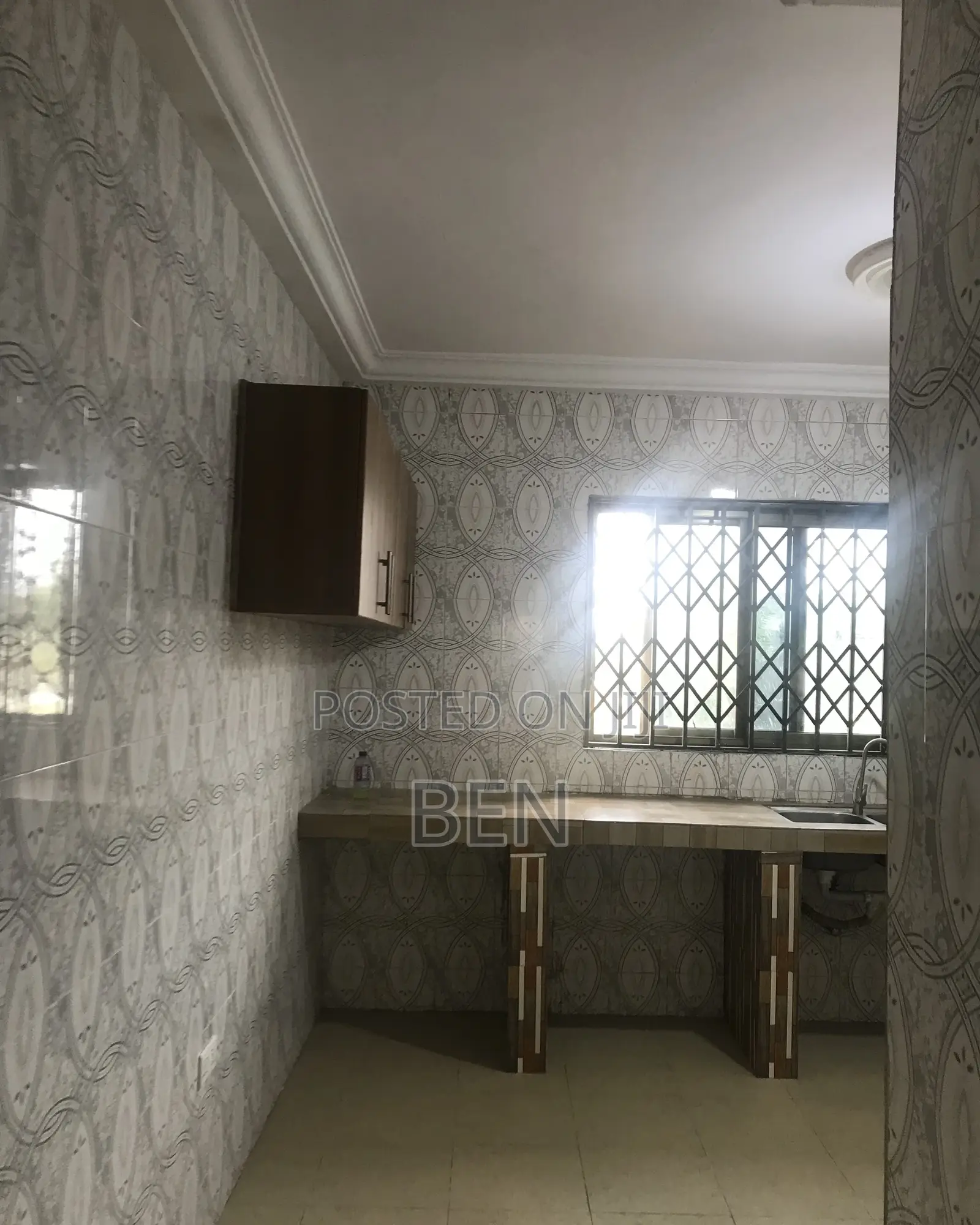 2bdrm Apartment in Chantan - Mile 7, Achimota for rent