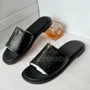 Original Channel Leather Slippers