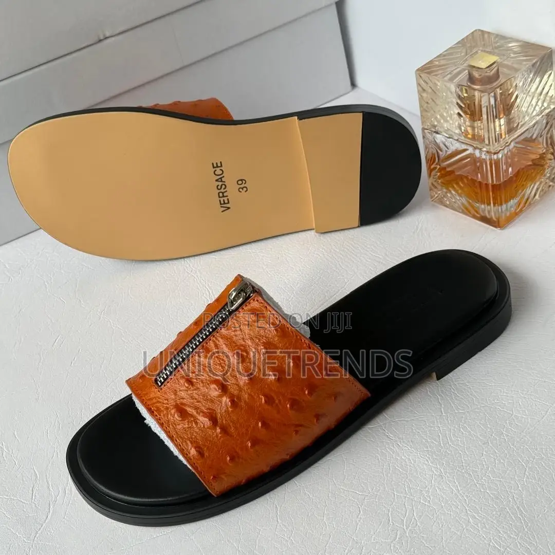 Original Channel Leather Slippers